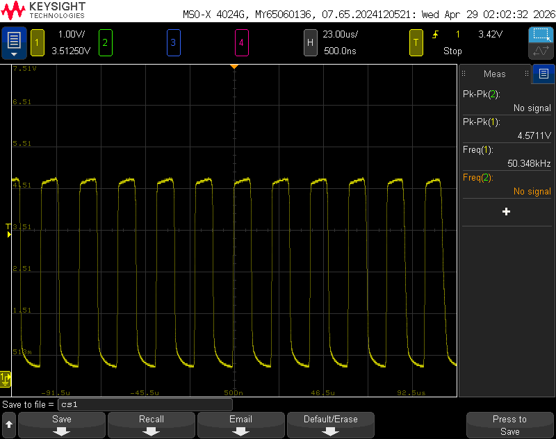 Oscilloscope capture at the first common-source amplifier.